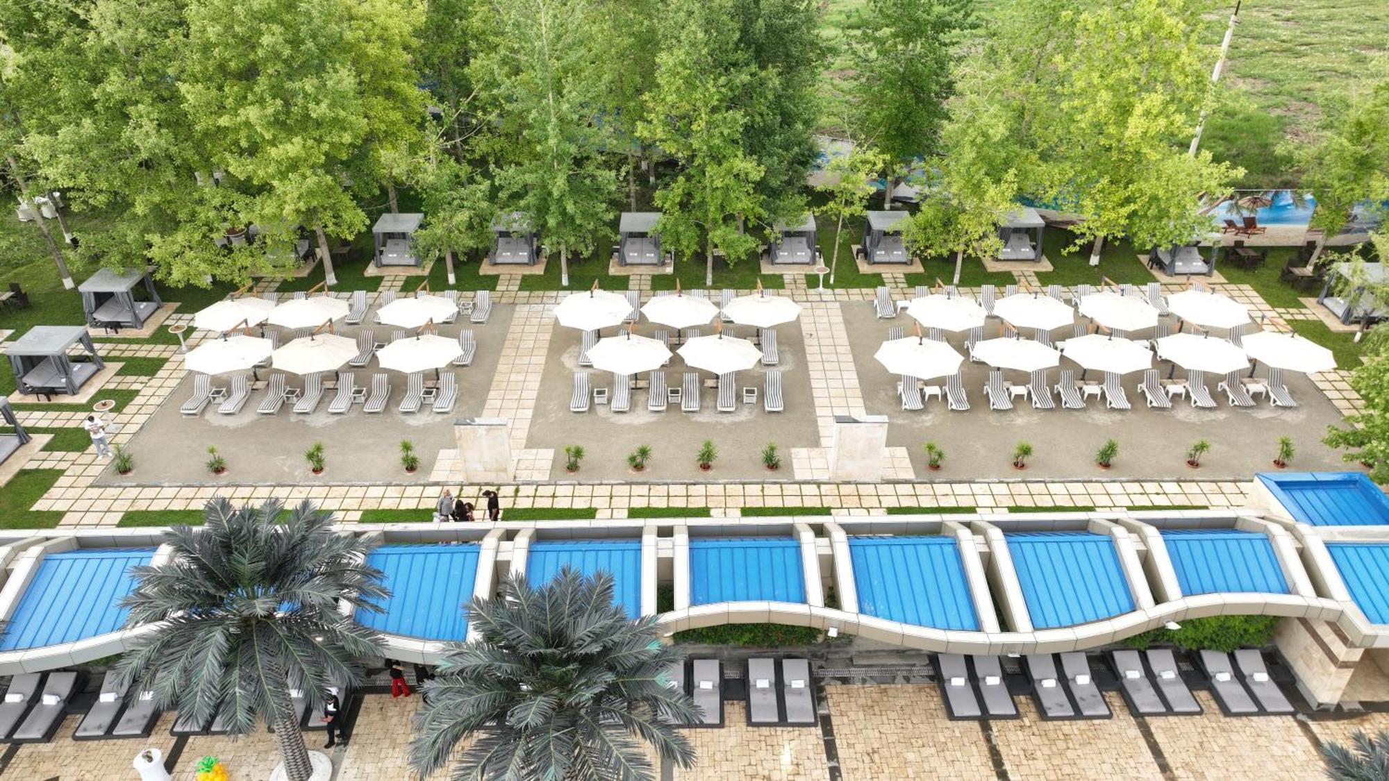 Multi Grand Pharaon Hotel Ptghni Esterno foto