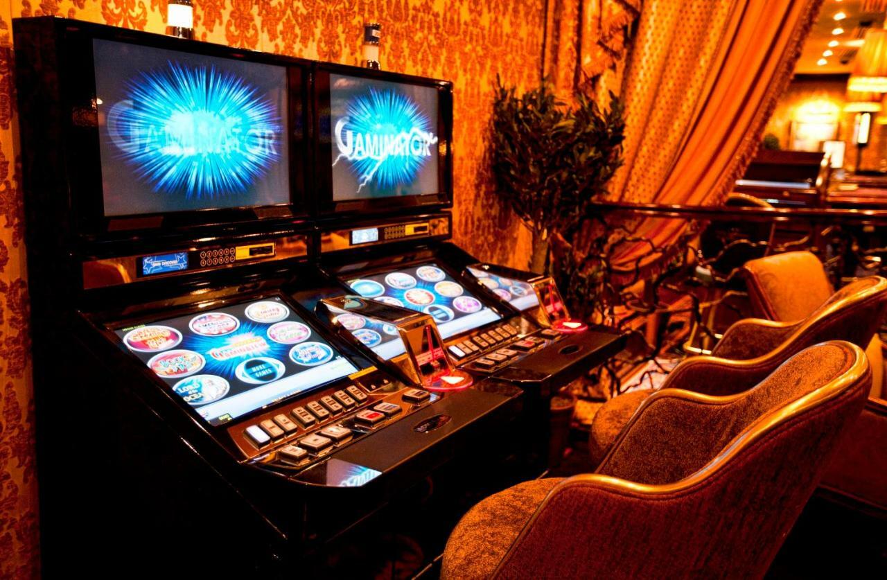 Multi Grand Pharaon Hotel Ptghni Esterno foto
