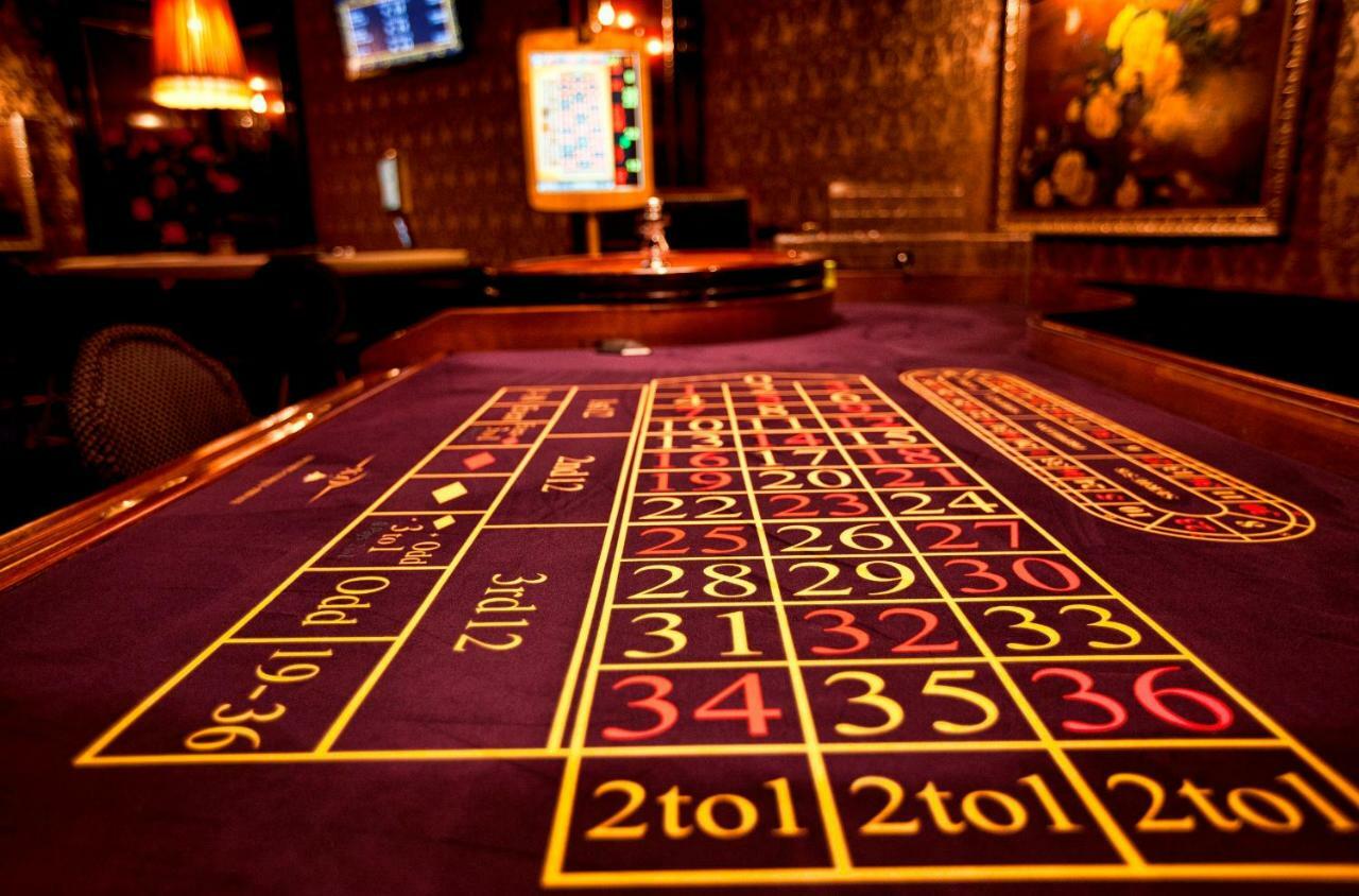 Multi Grand Pharaon Hotel Ptghni Esterno foto