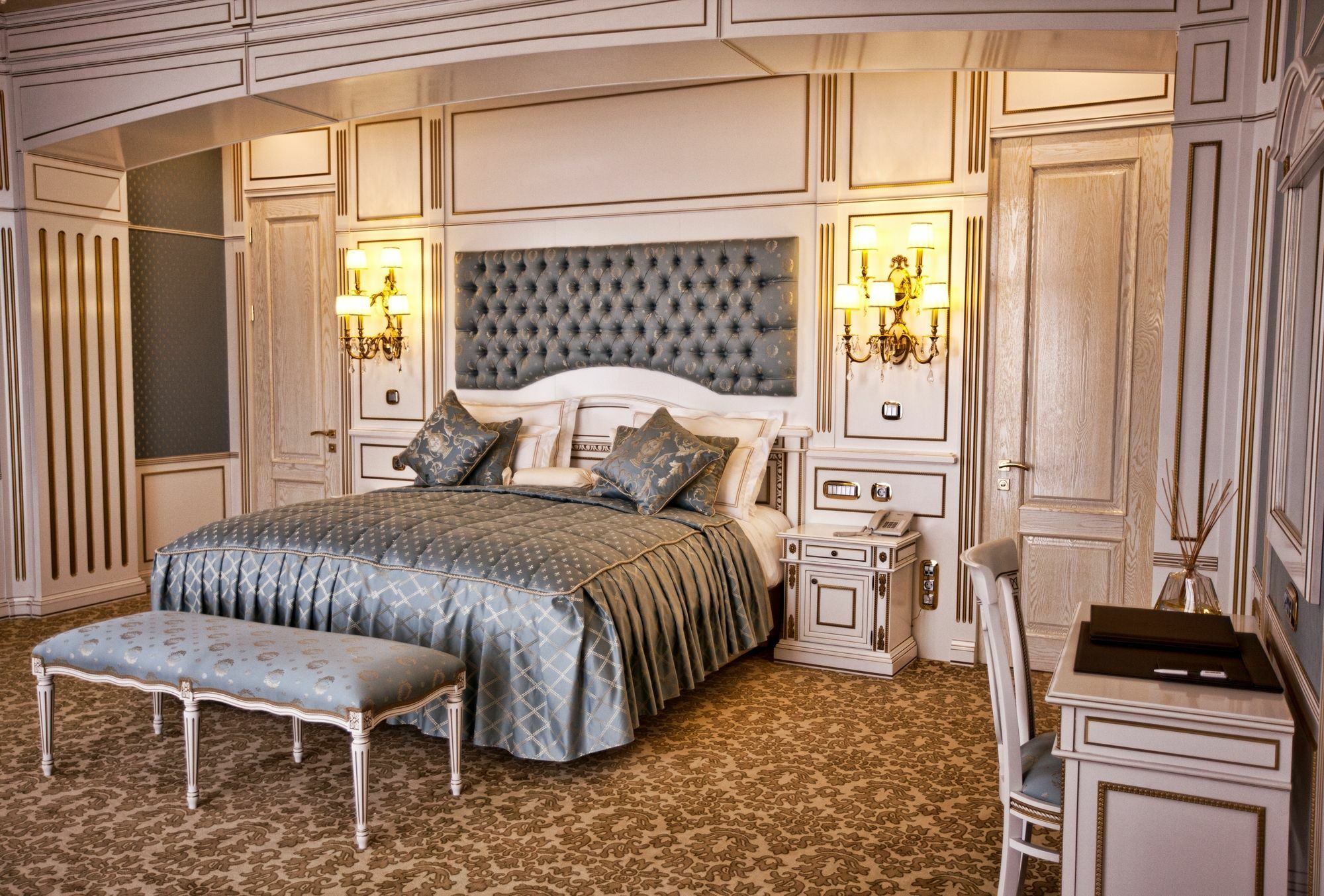 Multi Grand Pharaon Hotel Ptghni Esterno foto
