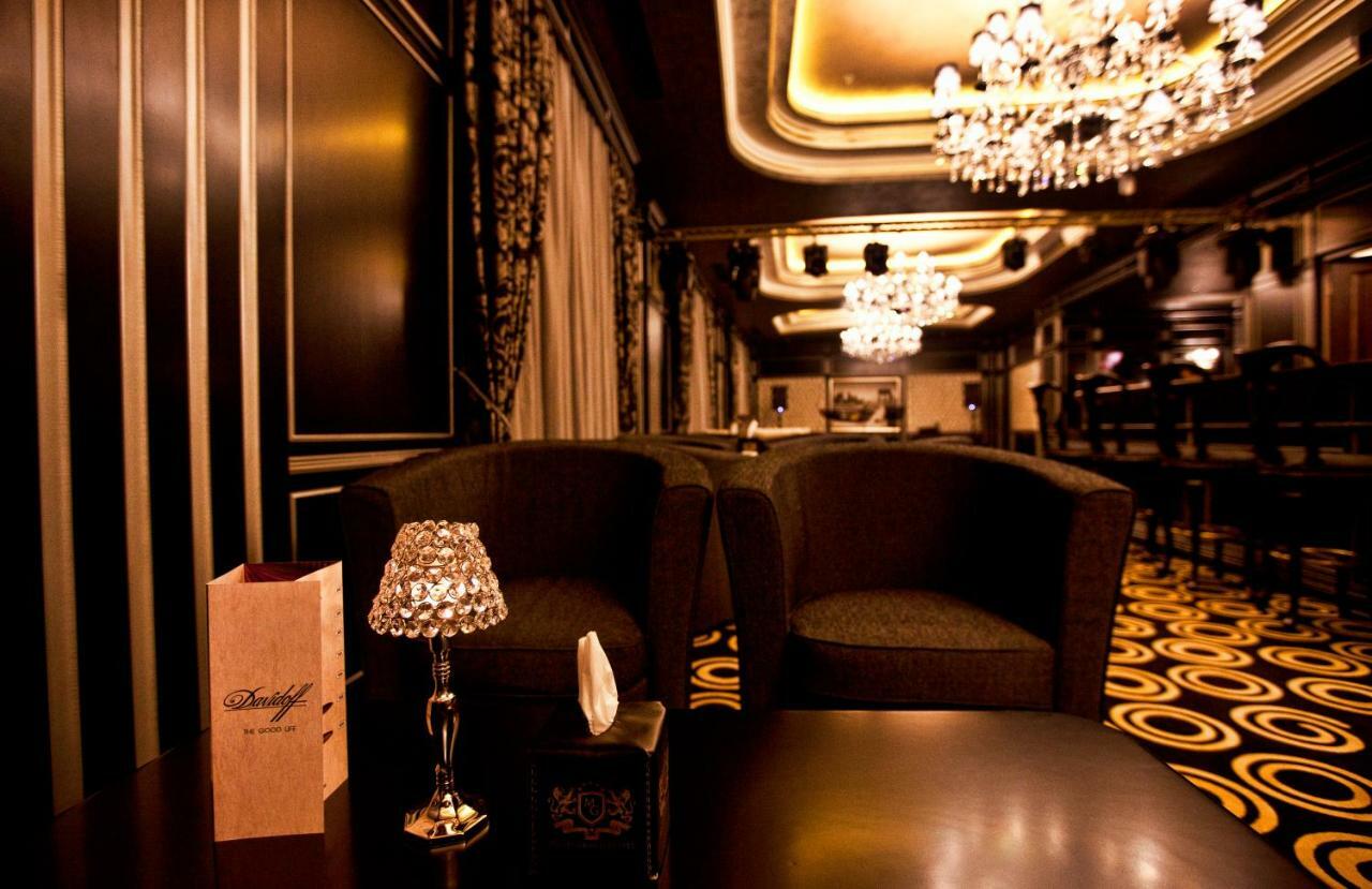 Multi Grand Pharaon Hotel Ptghni Esterno foto